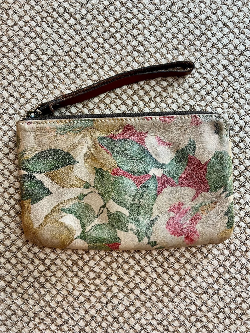 🌺 Patricia Nash Floral Leather Wristlet